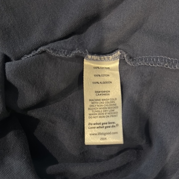 Life is Good short sleeve shirt size large men’s - Picture 8 of 8